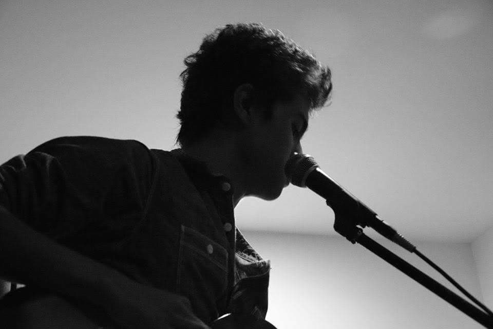 Live band and singers performing at a wedding event in Bangalore
